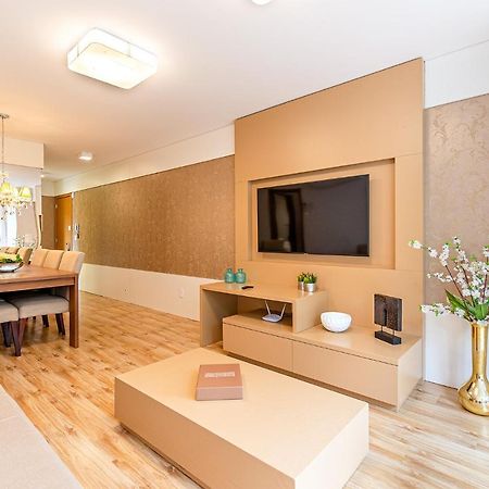 Rosa Apartamento Luxo No Centro Gramado Apartment Luaran gambar